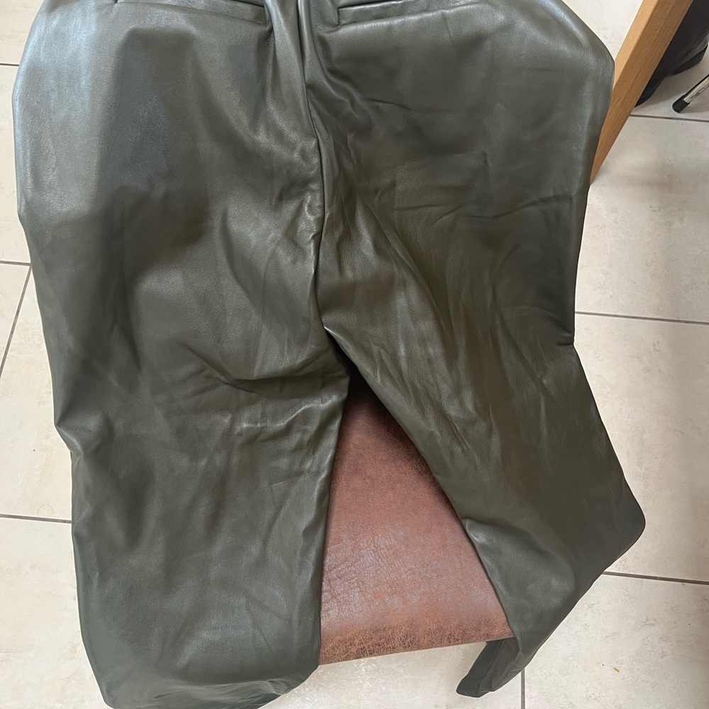 Pants - Picture 3 of 3